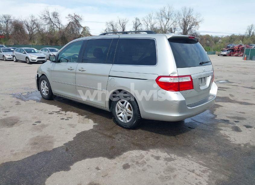 Photo 3 of 2007 Honda Odyssey EX-L (VIN 5FNRL38747B094039)