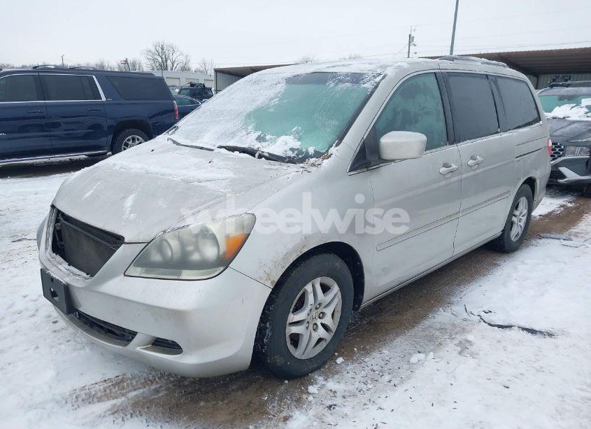 Photo 2 of 2007 Honda Odyssey EX-L (VIN 5FNRL38747B097877)