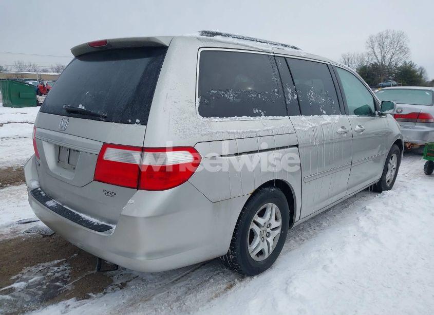 Photo 4 of 2007 Honda Odyssey EX-L (VIN 5FNRL38747B097877)
