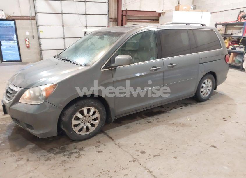 Photo 2 of 2008 Honda Odyssey EX-L (VIN 5FNRL38748B109589)