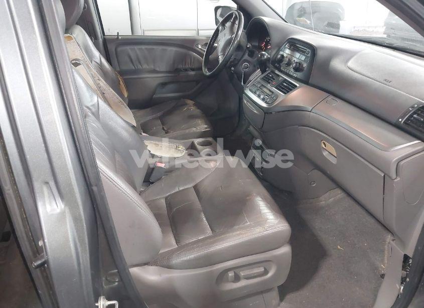 Photo 5 of 2009 Honda Odyssey EX-L (VIN 5FNRL38749B011910)