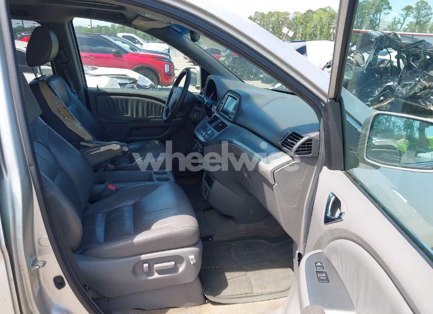 Photo 5 of 2009 Honda Odyssey EX-L (VIN 5FNRL38749B030960)