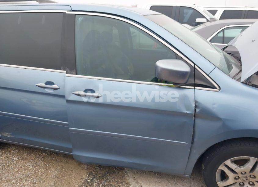 Photo 12 of 2006 Honda Odyssey EX-L (VIN 5FNRL38756B011426)