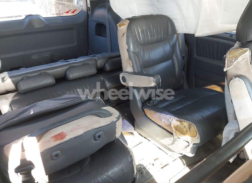 Photo 8 of 2006 Honda Odyssey EX-L (VIN 5FNRL38756B011426)