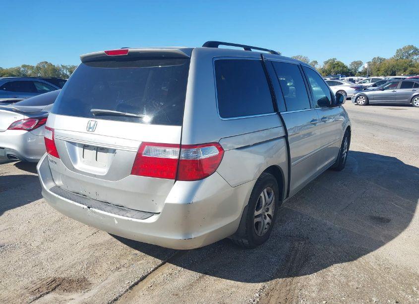 Photo 4 of 2006 Honda Odyssey EX-L (VIN 5FNRL38756B082173)