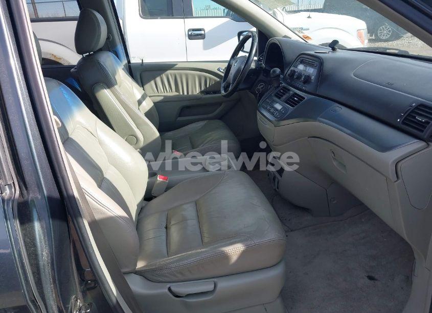 Photo 5 of 2006 Honda Odyssey EX-L (VIN 5FNRL38756B416055)