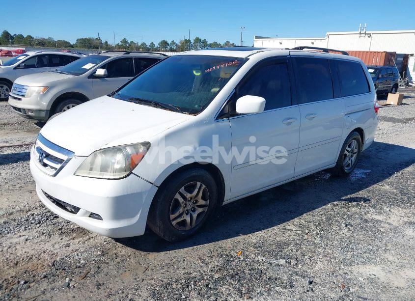 Photo 2 of 2006 Honda Odyssey EX-L (VIN 5FNRL38756B431963)