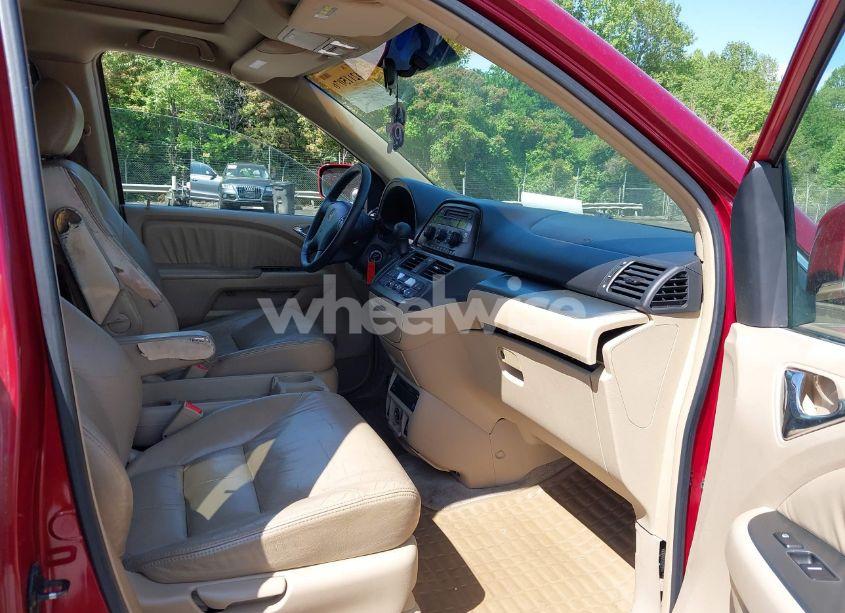 Photo 5 of 2006 Honda Odyssey EX-L (VIN 5FNRL38756B442865)