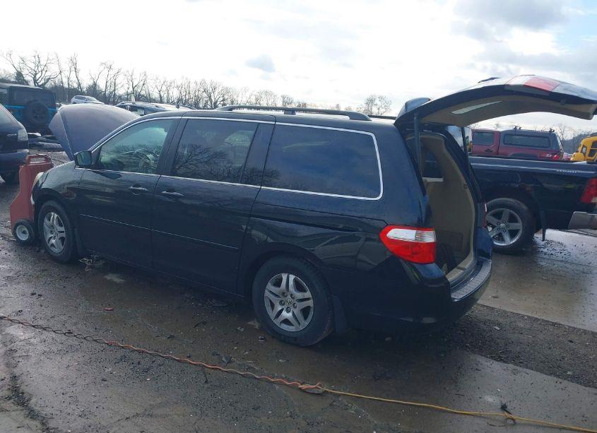 Photo 3 of 2006 Honda Odyssey EX-L (VIN 5FNRL38756B451839)