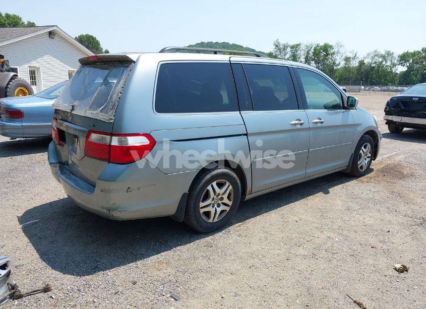 Photo 4 of 2007 Honda Odyssey EX-L (VIN 5FNRL38757B029782)