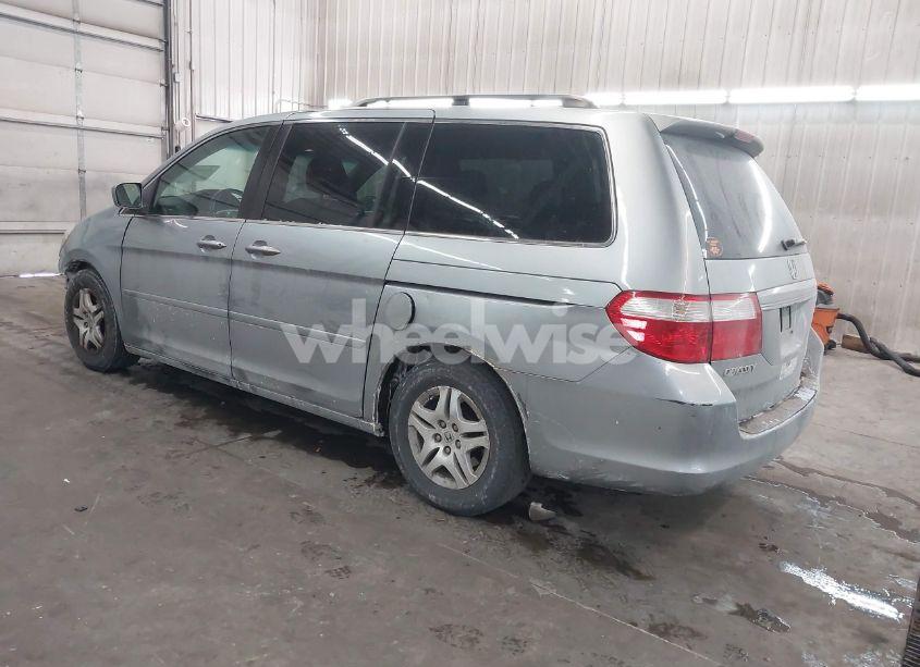 Photo 3 of 2007 Honda Odyssey EX-L (VIN 5FNRL38757B132717)