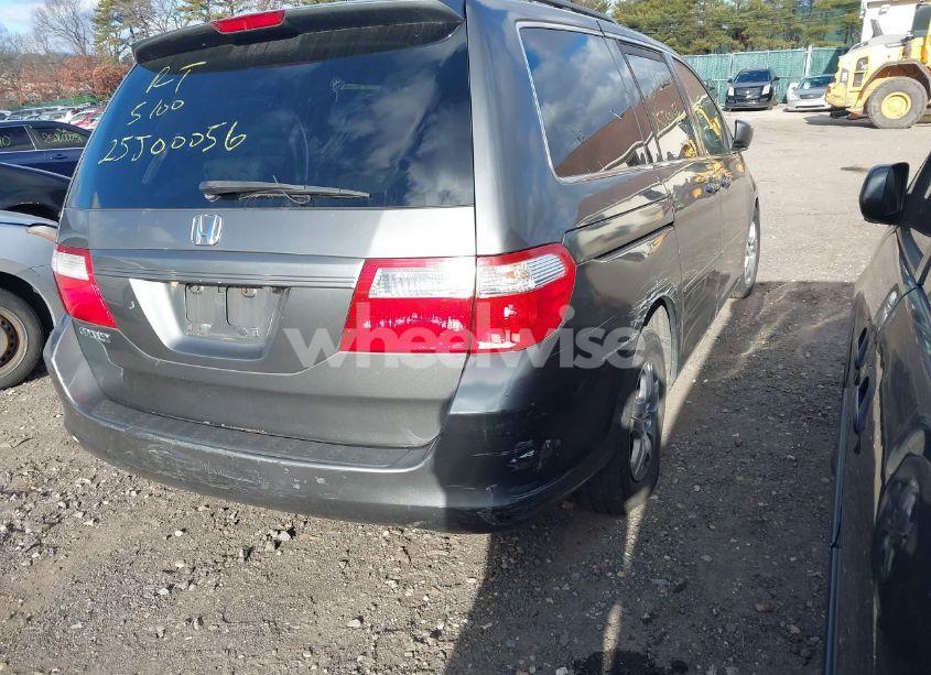 Photo 4 of 2007 Honda Odyssey EX-L (VIN 5FNRL38757B406921)