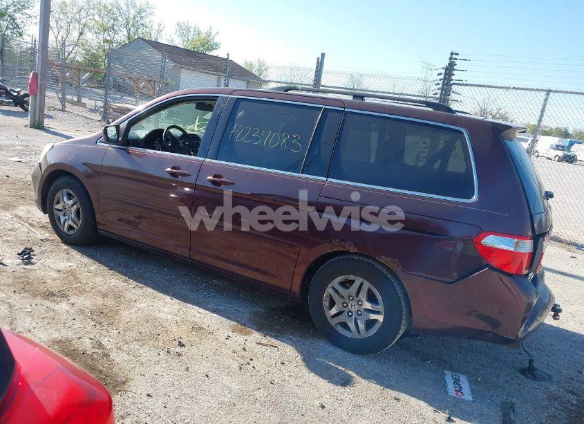 Photo 3 of 2007 Honda Odyssey EX-L (VIN 5FNRL38757B407969)