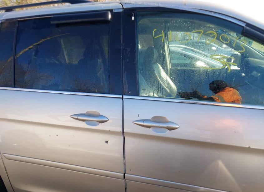 Photo 13 of 2007 Honda Odyssey EX-L (VIN 5FNRL38757B448134)