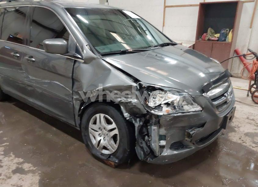 Photo 6 of 2007 Honda Odyssey EX-L (VIN 5FNRL38757B461739)