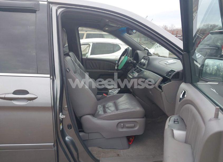 Photo 5 of 2009 Honda Odyssey EX-L (VIN 5FNRL38759B018087)