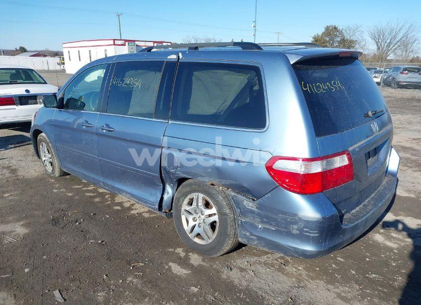 Photo 3 of 2005 Honda Odyssey EX-L (VIN 5FNRL38765B076591)