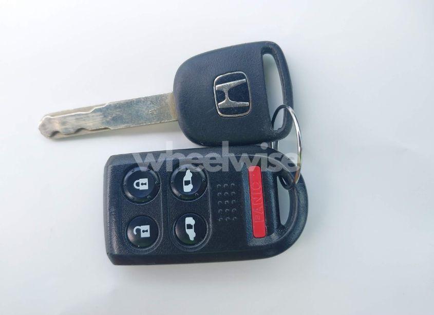 Photo 11 of 2005 Honda Odyssey EX-L (VIN 5FNRL38765B103871)