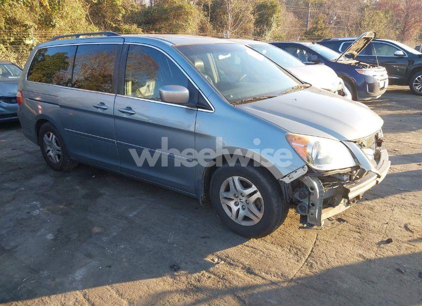 2005 Honda Odyssey EX-L (VIN 5FNRL38765B128382) main photo