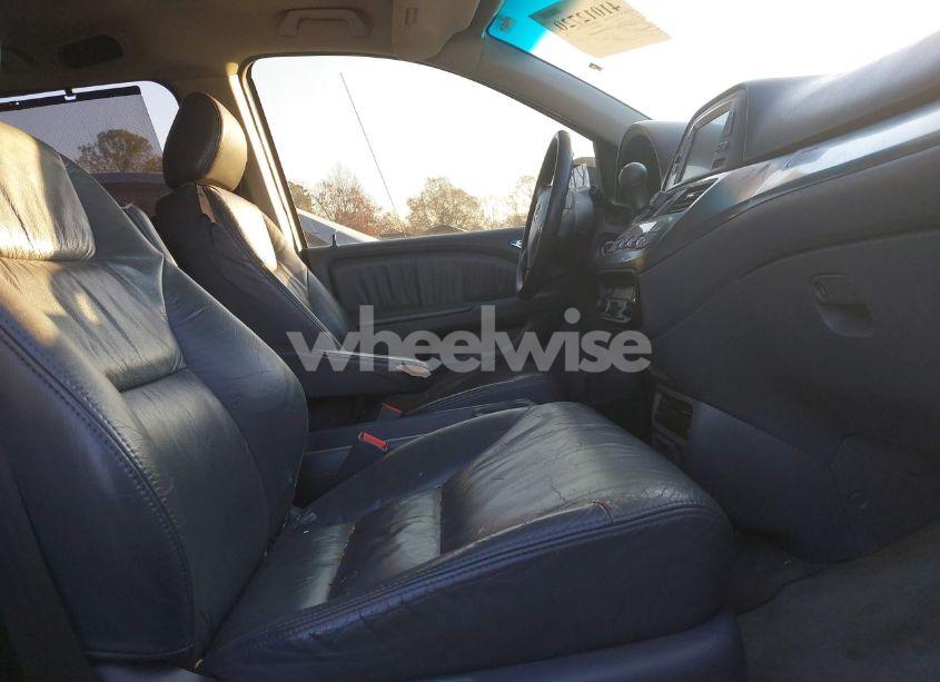 Photo 5 of 2005 Honda Odyssey EX-L (VIN 5FNRL38765B128382)