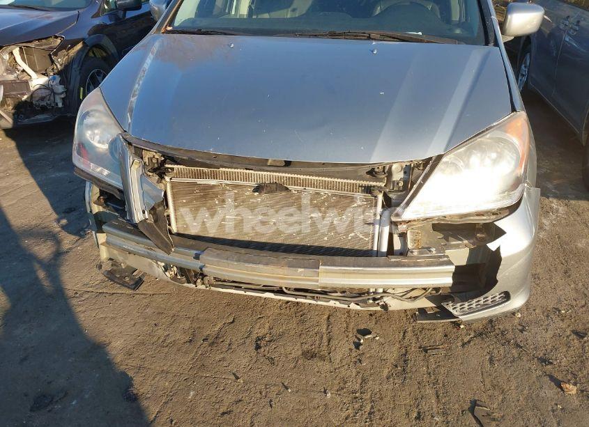 Photo 6 of 2005 Honda Odyssey EX-L (VIN 5FNRL38765B128382)