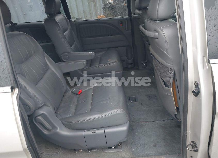 Photo 8 of 2005 Honda Odyssey EX-L (VIN 5FNRL38765B135073)