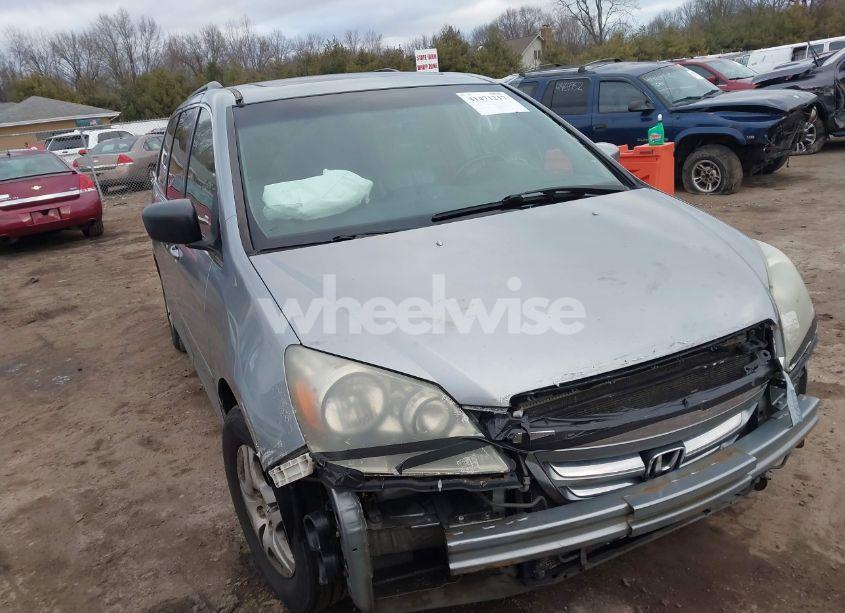 2006 Honda Odyssey EX-L (VIN 5FNRL38766B002458) main photo