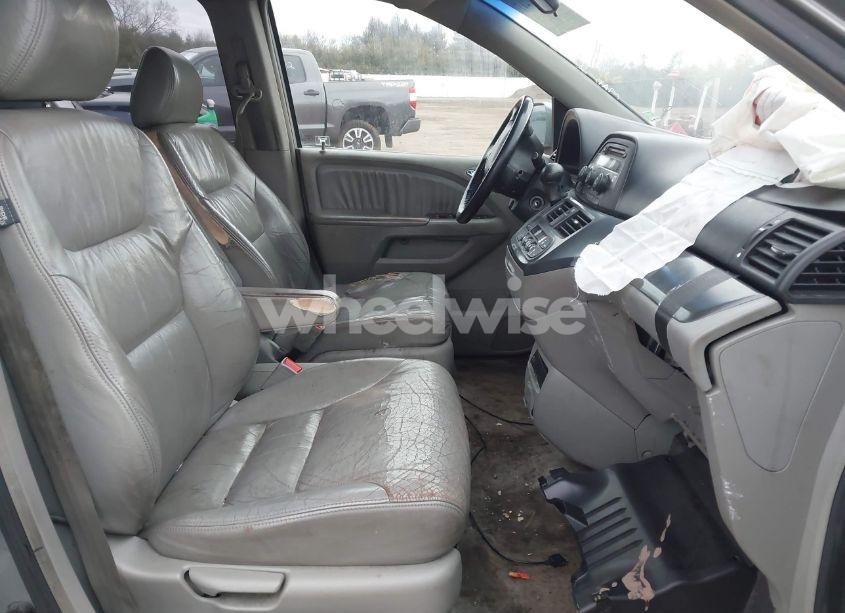 Photo 5 of 2006 Honda Odyssey EX-L (VIN 5FNRL38766B002458)