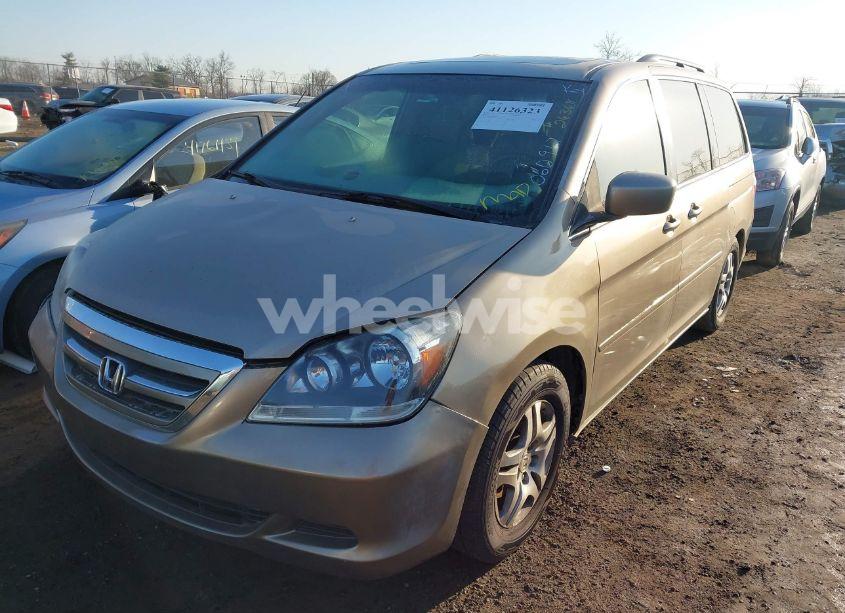 Photo 2 of 2006 Honda Odyssey EX-L (VIN 5FNRL38766B060912)