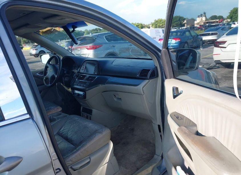 Photo 5 of 2006 Honda Odyssey EX-L (VIN 5FNRL38766B086068)