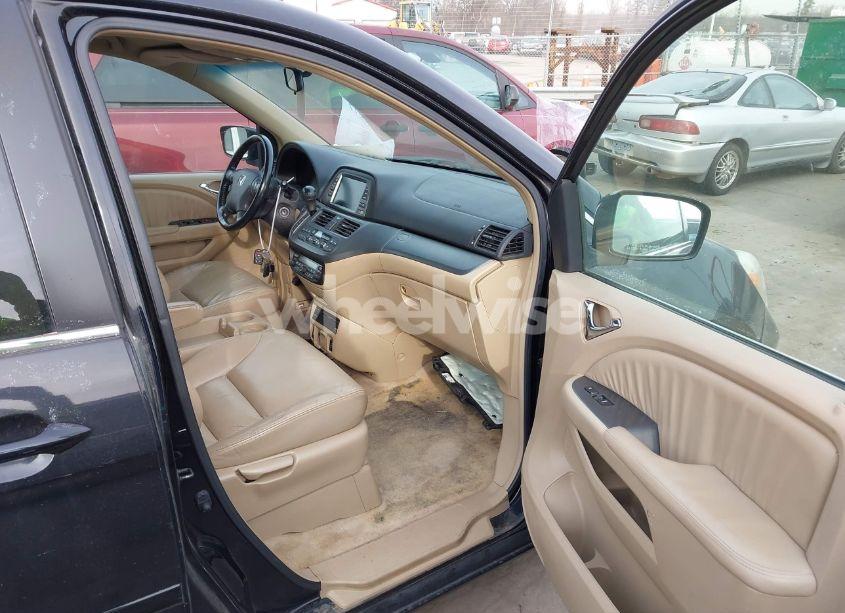 Photo 5 of 2006 Honda Odyssey EX-L (VIN 5FNRL38766B091805)