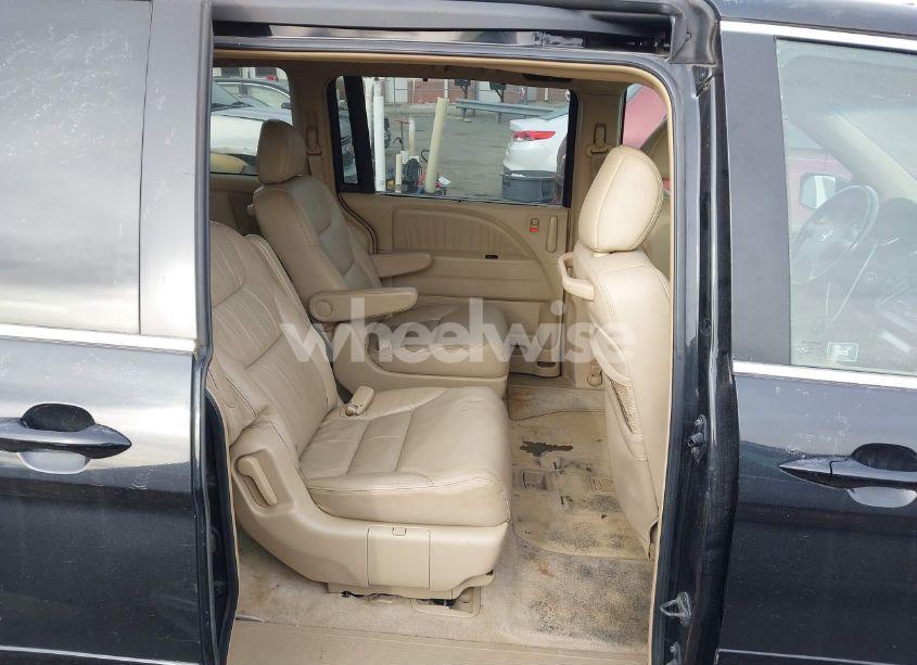 Photo 8 of 2006 Honda Odyssey EX-L (VIN 5FNRL38766B091805)