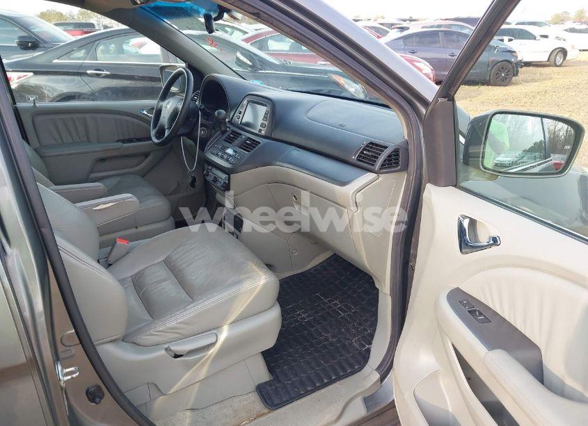 Photo 5 of 2007 Honda Odyssey EX-L (VIN 5FNRL38767B052942)