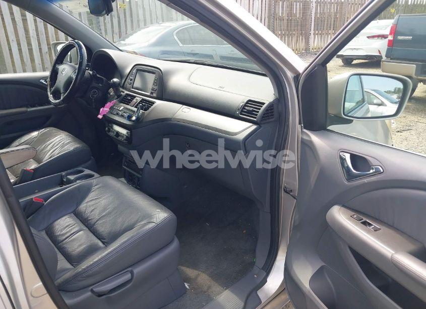 Photo 5 of 2007 Honda Odyssey EX-L (VIN 5FNRL38767B061673)