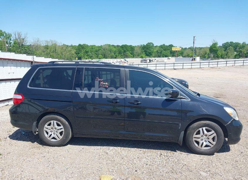 Photo 13 of 2007 Honda Odyssey EX-L (VIN 5FNRL38767B134735)