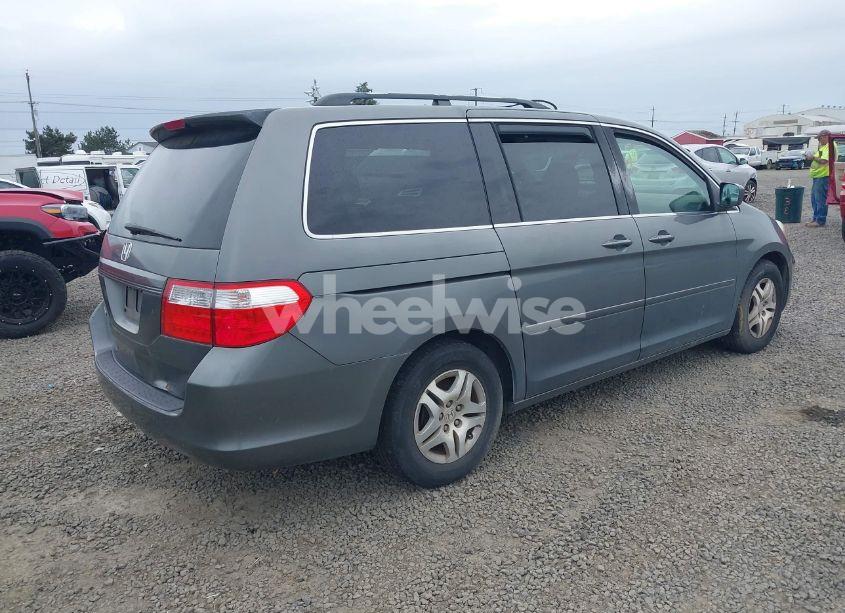 Photo 4 of 2007 Honda Odyssey EX-L (VIN 5FNRL38767B434257)
