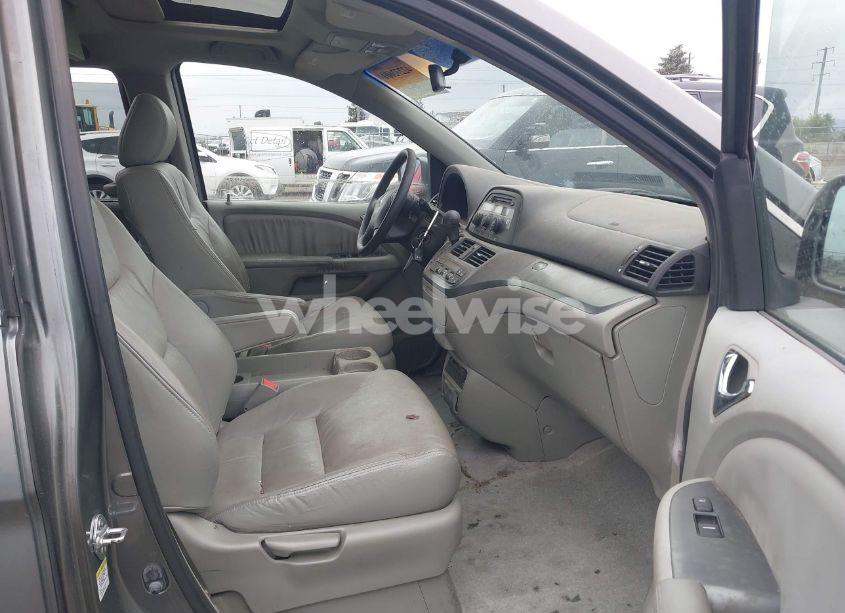 Photo 5 of 2007 Honda Odyssey EX-L (VIN 5FNRL38767B434257)