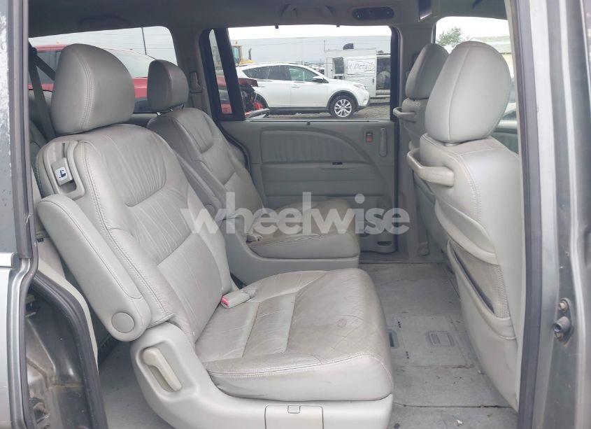 Photo 8 of 2007 Honda Odyssey EX-L (VIN 5FNRL38767B434257)