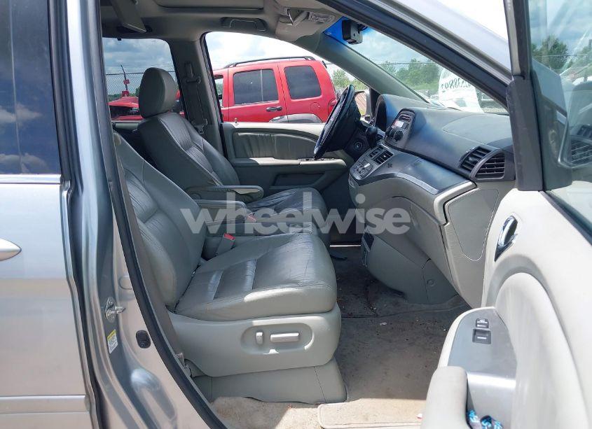 Photo 5 of 2008 Honda Odyssey EX-L (VIN 5FNRL38768B058418)