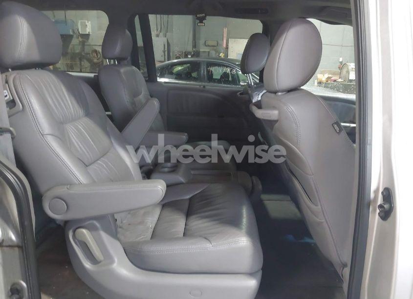 Photo 8 of 2008 Honda Odyssey EX-L (VIN 5FNRL38768B114499)