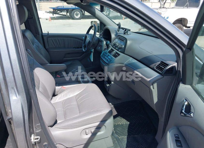 Photo 5 of 2009 Honda Odyssey EX-L (VIN 5FNRL38769B017160)