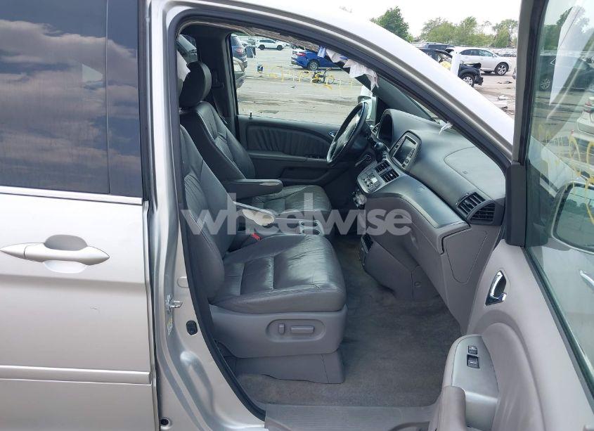 Photo 5 of 2009 Honda Odyssey EX-L (VIN 5FNRL38769B018602)