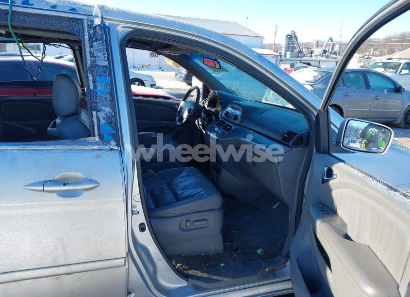 Photo 5 of 2009 Honda Odyssey EX-L (VIN 5FNRL38769B044326)