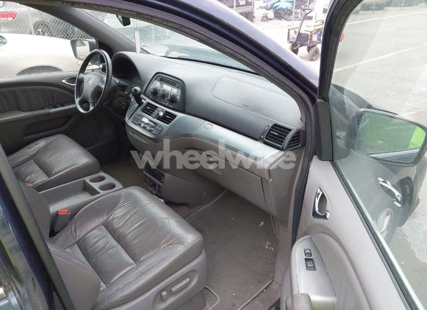 Photo 5 of 2009 Honda Odyssey EX-L (VIN 5FNRL38769B409281)