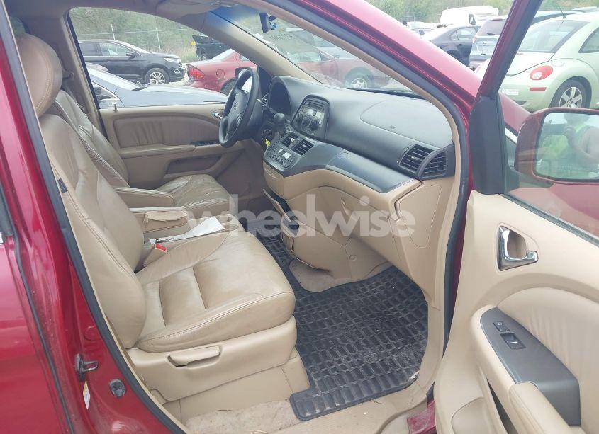 Photo 5 of 2005 Honda Odyssey EX-L (VIN 5FNRL38775B035466)