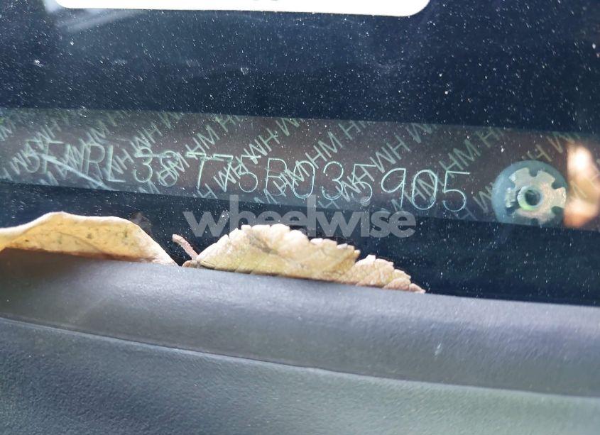 Photo 11 of 2005 Honda Odyssey EX-L (VIN 5FNRL38775B035905)