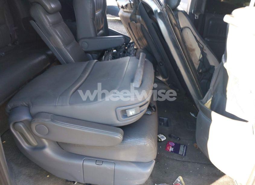 Photo 5 of 2005 Honda Odyssey EX-L (VIN 5FNRL38775B035905)