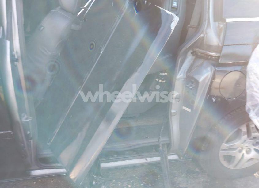 Photo 6 of 2005 Honda Odyssey EX-L (VIN 5FNRL38775B035905)