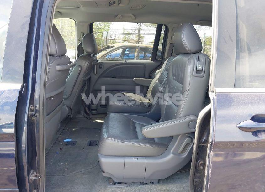 Photo 8 of 2006 Honda Odyssey EX-L (VIN 5FNRL38776B027305)