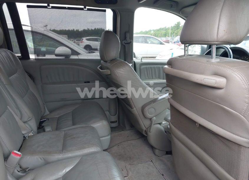 Photo 8 of 2006 Honda Odyssey EX-L (VIN 5FNRL38776B050308)